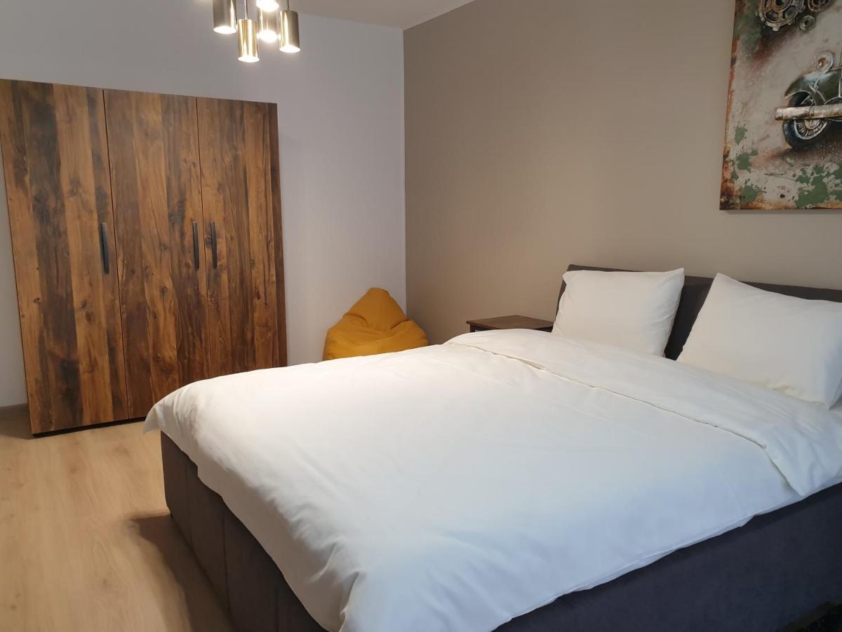 Апартаменты Qualis Apartament2 Брашов Экстерьер фото
